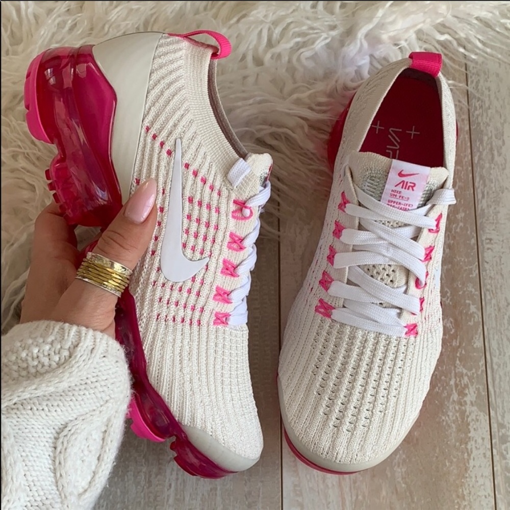 NWT Nike Air Vapormax Flyknit - Picture 6 of 7